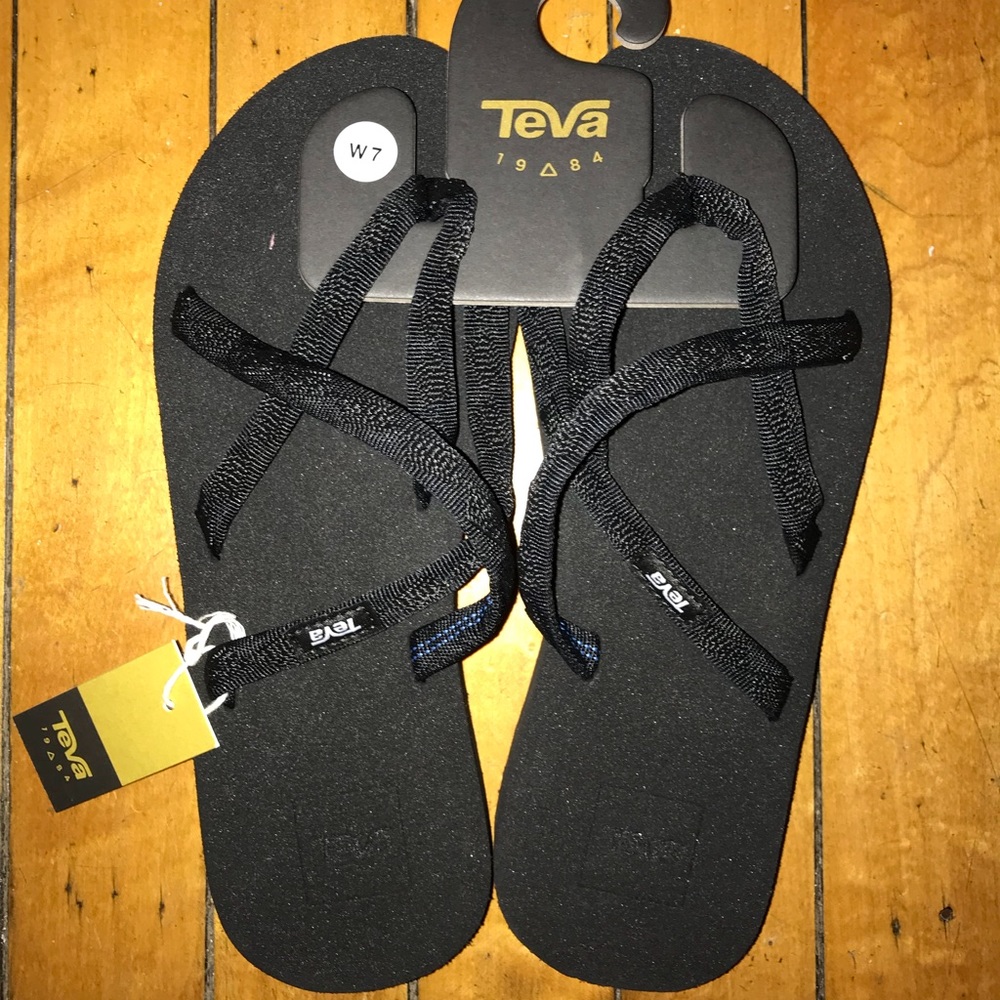 Teva Olowahu Flip Flop Sandal